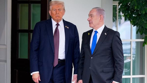 இஸ்ரேலை தாக்கும் அமெரிக்கா? டிரம்ப் போட்ட கையெழுத்து.. மத்திய கிழக்கில் மாறும் போர் சூழல்