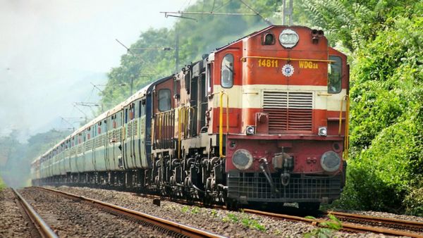 லீவு முடிந்து சென்னை திரும்பும் பயணிகளுக்கு இன்ப அதிர்ச்சி! நெல்லை டூ சென்னைக்கு முன்பதிவில்லா ரயில்