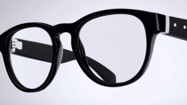 கண்ணாடியை திருப்புனா வண்டி ஓடாது.. ஆனா பணம் அனுப்ப முடியுமாம்! மிரள வைக்கும் இந்திய நிறுவனம்