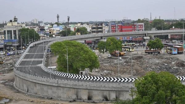 கோவையில் உக்கடம் பேருந்து நிலையம் அற்புதமாக மாறுகிறது.. பல்வேறு வசதிகளுடன் திறக்கப்படுவது எப்போது?