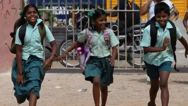 திருவாரூர், மயிலாடுதுறை, புதுக்கோட்டை மாவட்ட பள்ளி, கல்லூரிகளுக்கு இன்று அரைநாள் விடுமுறை!