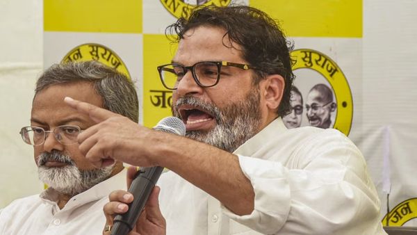 விடிந்தால் பீகார் தேர்தல்.. திடீரென பாஜகவுக்கு தாவிய ஜன் சுராஜ் கட்சி வேட்பாளர்! பி.கேவுக்கு ஷாக்!