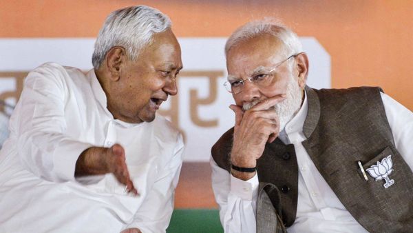 முதல்வர் பதவியை துறக்கும் நிதிஷ்? பாஜக ஆடும் பவர் கேம்.. இறுதியானது பீகார் அமைச்சரவை.. முக்கிய தகவல்