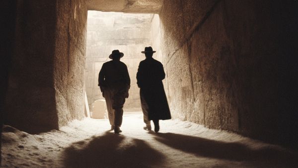 எகிப்து மன்னரின் 1000 ஆண்டு சாபம்! பிரமீடு உள்ளே கால் வைத்தவுடன் அடுத்தடுத்து நடந்த அமானுஷ்யங்கள்