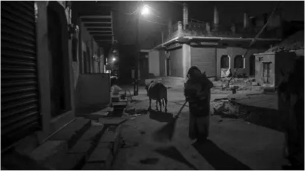 நடு ரோட்டில் பேண்ட் ஜிப்பை திறந்து.. அடி வெளுத்தெடுத்த தூய்மை பணியாளர்! சென்னையில் ஷாக்