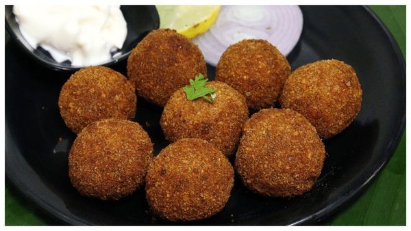 Mutton kola urundai: ருசியான செட்டிநாடு மட்டன் கோலா உருண்டை.. இப்படி செய்து பாருங்க