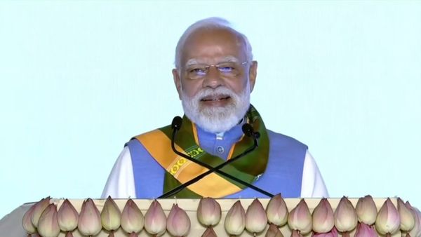 மருதமலை மாமணியே.. தேனும் திணைமாவும்! கடவுள் முருகனை இருமுறை குறிப்பிட்ட பிரதமர் நரேந்திர மோடி!