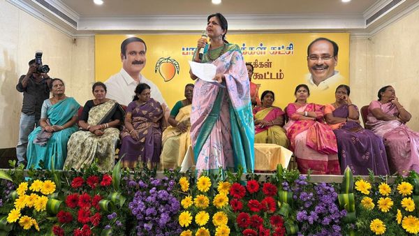 என்ன டிரஸ் போட்ருக்க.. தனியாக ஏன் போனீங்க? பெண்களை விமர்சிப்பவர்கள் மனநோயாளிகள்..செளமியா விமர்சனம்