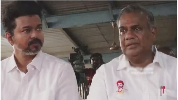 புஸ்ஸி ஆனந்துக்கு பறிபோகும் பவர்.. சாட்டையை சுழற்றும் விஜய்! தவெகவில் மாஸாக எஸ்ஏசி.. என்ன நடந்தது?