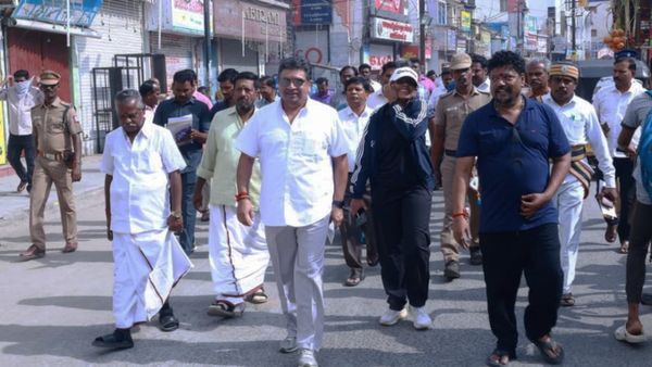 நானே களத்துல இறங்குறேன்.. சோலோவாக மதுரையைக் கலக்கும் அமைச்சர் பிடிஆர்! திண்டாடும் உடன் பிறப்புகள்!