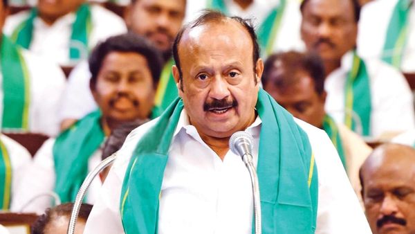 பச்சையா பூவும் காயுமா..நெல்லை எப்படி அறுவடை செய்ய முடியும்? அமைச்சர் எம்ஆர்கே பன்னீர்செல்வம் சுளீர்!