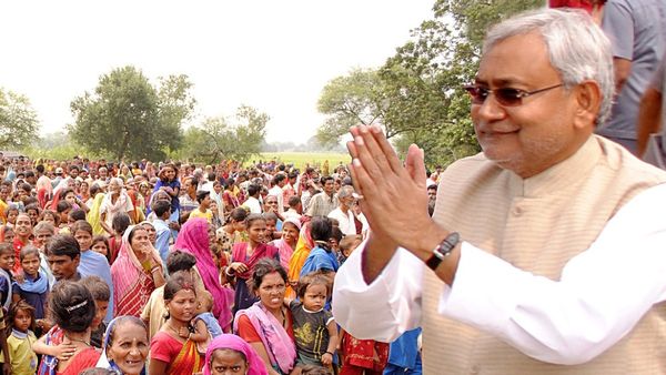 அரசியல் மைண்ட் மாஸ்டர்.. டெல்லி வரை பவர்! பீகாரின் ஸ்ட்ராட்டஜிக் பிளேயர்.. நிதிஷின் அரசியல் பயணம்!