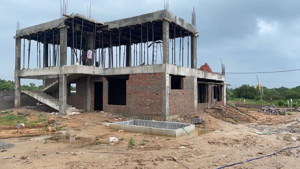 பழைய வீட்டிற்கு பட்டா வாங்குவது எப்படி.. பட்டா இல்லாத வீட்டை புதுப்பித்து கட்டினால் பெரிய சிக்கல்