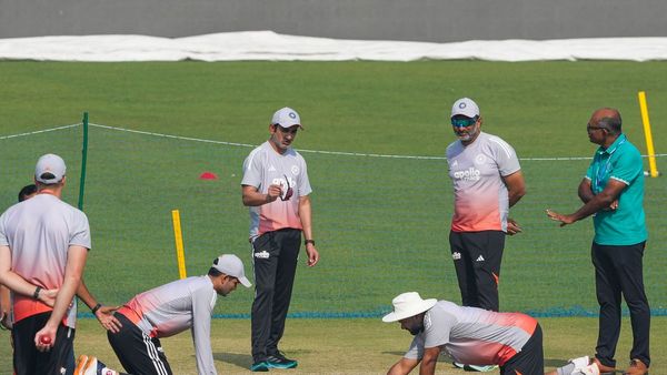 INDvsSA: பிட்ச்சில் என்னய்யா பண்ணி வச்சிருக்க.. கவுதம் கம்பீரை காய்ச்சி எடுத்த கங்குலி, கும்ப்ளே, புஜாரா