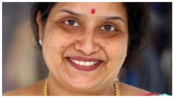 சினிமாவில் இருந்தே ஓய்வு பெறுகிறாரா நடிகை துளசி.. 300 படங்களில் நடித்தவராச்சே? இப்ப ஹேப்பி முடிவு