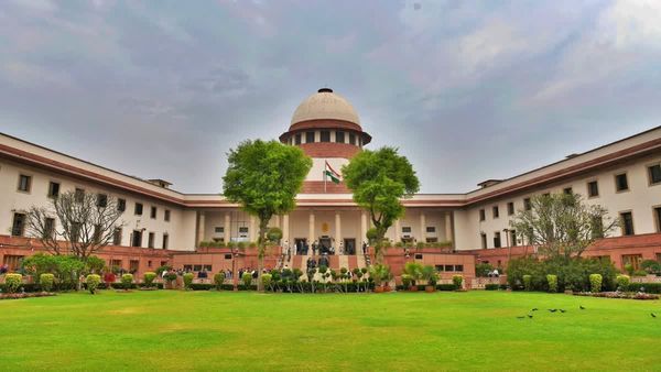 தோல்வி அடைந்த ஆண்-பெண் உறவு.. பாலியல் வழக்கு பெண்கள் தொடர முடியாது? உச்சநீதிமன்றம் அதிரடி