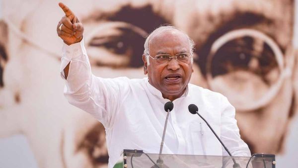 ராம், ராம் என சொல்லிக்கொண்டு..கத்தியால் வெட்டுகிறீர்கள்! VB–G RAM G சட்டம் குறித்து கார்கே விமர்சனம்