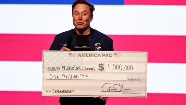 எதிர்காலத்தில் எல்லாரும் கோடீஸ்வரர்கள்தான்.. சூப்பர் மேட்டரை சொன்ன எலான் மஸ்க்! அது எப்படி?