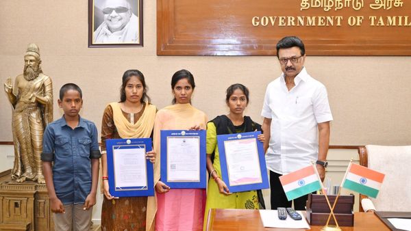 “பெற்றோரை இழந்த குழந்தைகளுக்கு”.. சொன்னபடி அத்தனை உதவிகளையும் செய்து தூக்கி நிறுத்திய ஸ்டாலின்!