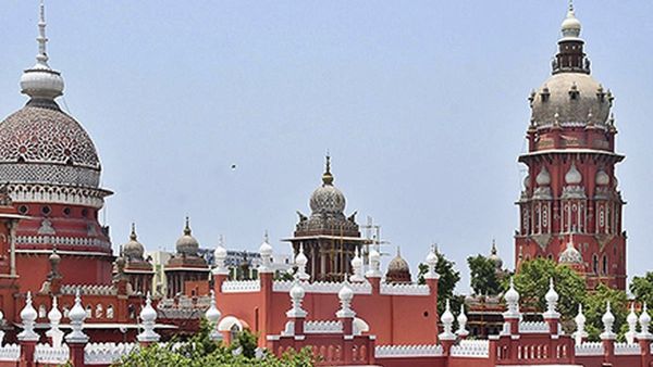 ஒரே நாளில் தமிழக அரசுக்கு எதிரான அமலாக்கத்துறையின் 2 பெரிய வழக்குகள்.. அடுத்தடுத்து பறந்த நோட்டீஸ்