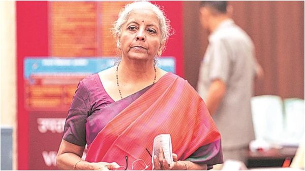 ஜிடிபியில் உச்சம்.. கொண்டாடும் மத்திய அரசு! ஆனால் எங்கயோ இடிக்குதே! சந்தேகம் கிளப்பிய IMF