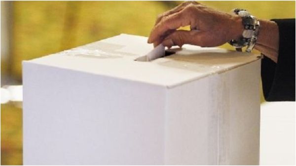 “தமிழக சட்டமன்ற தேர்தலை வாக்குச்சீட்டு முறையில் நடத்த வேண்டும்” மக்களவையில் காங்கிரஸ் வலியுறுத்தல்