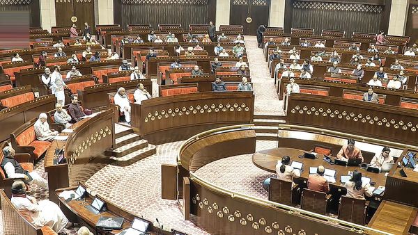G RAM G மசோதா ராஜ்யசபாவில் நிறைவேற்றம்! ஆதரவு கொடுத்த அதிமுக! நள்ளிரவில் எதிர்க்கட்சி எம்பிகள் தர்ணா