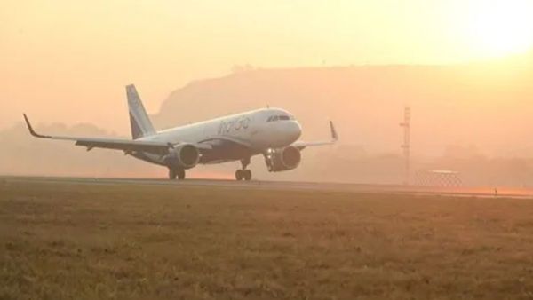 தனது முதல் விமான சேவையை தொடங்கிய நவி மும்பை சர்வதேச விமான நிலையம்!