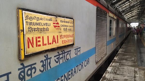 நெல்லை, பொதிகை மற்றும் முத்துநகர் ரயில்களின் புறப்படும் நேரம் புத்தாண்டு முதல் மாற்றம்