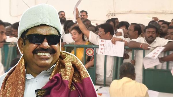 எடப்பாடி தன்னை ஜெயலலிதாவாக உணர்கிறார்..எம்ஜிஆர் மாளிகையில் ரத்தத்தின் ரத்தங்கள்! விருப்பமனு ட்விஸ்ட்