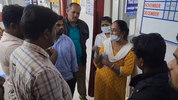 கருத்தடை செய்தும் கர்ப்பம்.. அலட்சியமாக பதிலளித்த அரசு மருத்துவர்! ரவுண்ட் கட்டிய உறவினர்கள்! பரபர