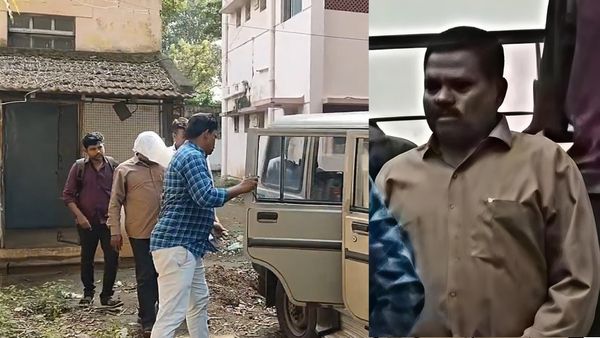 ஆத்தூரில் கைநீட்டிய விஏஓ.. கதவுக்கு பின்னால் காத்திருந்த ட்விஸ்ட்! இப்போ வேலை போய்.. மானமும் போச்சு!