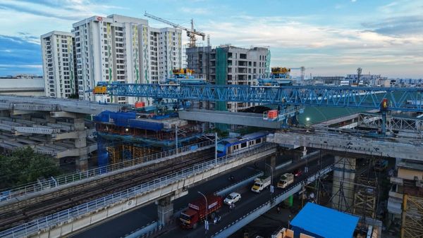 சிக்சரடிக்க தயாரான ஸ்டாலின்! கிளாம்பாக்கம் ஸ்கைவாக்.. பூந்தமல்லி மெட்ரோ! அதிகாரிகளுக்கு பறந்த ஆர்டர்