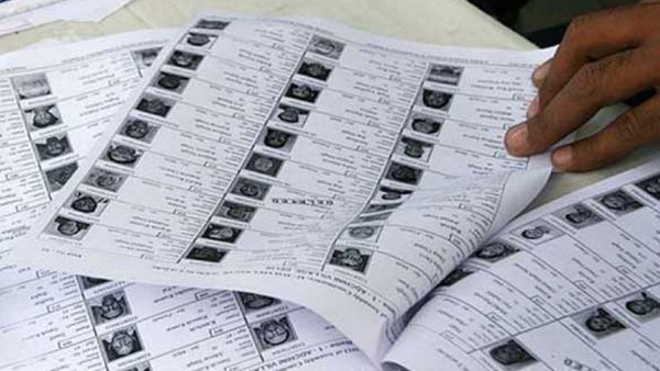 காத்து வாங்குது.. 97 லட்சம் பேரை தூக்கிய SIR! சிறப்பு முகாம்களில் வந்ததோ வெறும் 39,000 விண்ணப்பங்கள்