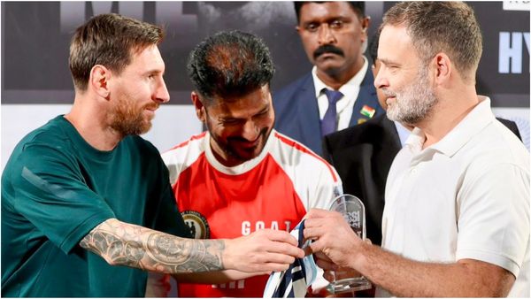 மெஸ்ஸி கொடுத்த பரிசு.. உற்சாகம் அடைந்த ராகுல் காந்தி.. ஐதராபாத்தில் கெத்து காட்டிய ரேவந்த் ரெட்டி!