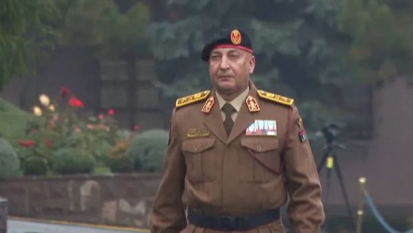 விபத்தில் சிக்கிய விமானம்! லிபியாவின் இராணுவத் தளபதி ஜெனரல் உட்பட.. மூத்த ராணுவ அதிகாரிகள் பலி!