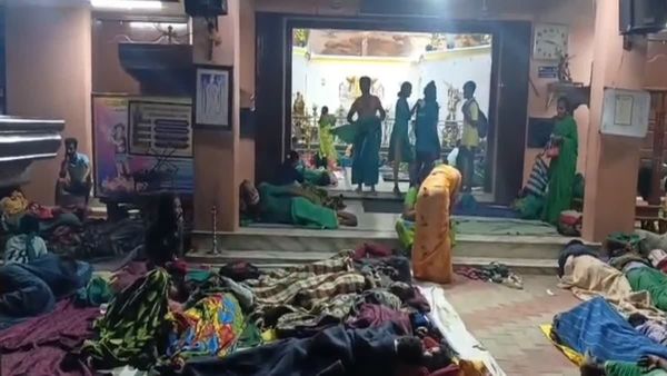 திருநெல்வேலி சர்ச்சில் ஒலித்த அரோகரா சத்தம்.. காவி உடையோடு முருக பக்தர்கள்! திறக்கப்பட்ட தேவாலய கதவு