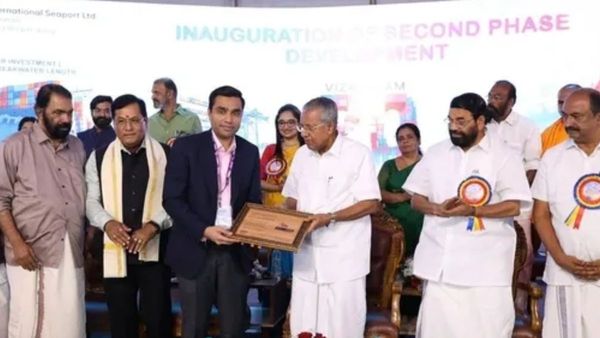 ரூ.16,000 கோடி முதலீடு செய்யும் அதானி.. விழிஞ்சம் துறைமுகத்தின் இரண்டாம் கட்டத்திற்கு அடிக்கல்!