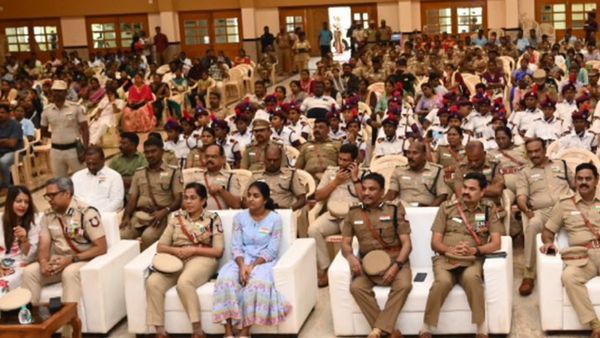 ஆவடி கமிஷனரகத்தில் 18 இன்ஸ்பெக்டர்கள் அதிரடியாக இடமாற்றம்.. கமிஷனர் பிரேம் ஆனந்த் சின்ஹா உத்தரவு