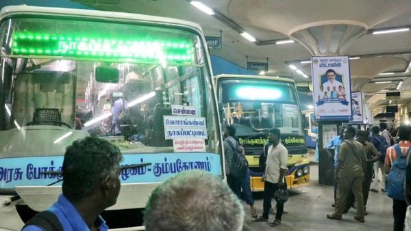 பொங்கல்: சென்னையில் இருந்து படையெடுக்கும் மக்கள்.. இதுவரை அரசு பேருந்துகளில் 3.58 லட்சம் பேர் பயணம்!