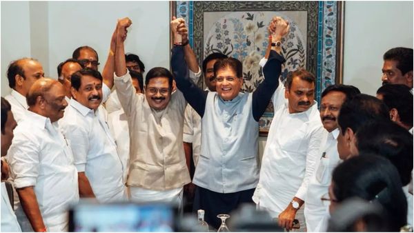 எடப்பாடி பழனிசாமி பற்றி கேள்வி.. TTV தினகரனுக்கு சிக்னல்! பிரஸ் மீட்டை சட்டென முடித்த பியூஷ் கோயல்