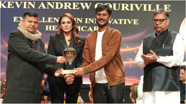 திருச்சி கவிஞர்.. ஜோசன் ரஞ்சித் எழுதிய ஆங்கில கவிதை புத்தகம் வெளியீடு! மத்திய அமைச்சர்கள் பங்கேற்பு