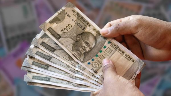 மாத சம்பளம் 30000 வாங்குவர்களுக்கு.. வெறும் 15 வருடத்தில் ஒரு கோடி கிடைக்கும்.. என்ன செய்ய வேண்டும்?