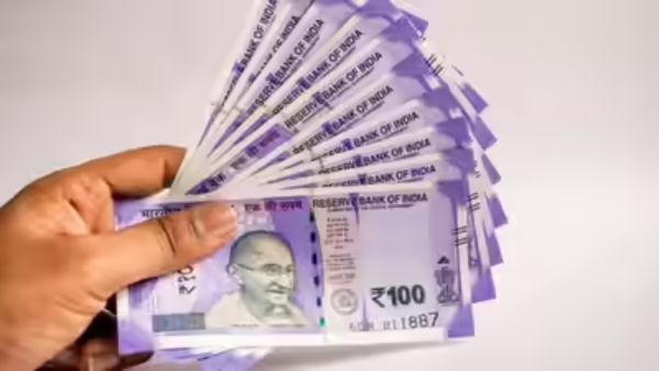 3ஆம் தேதி ஆச்சு.. இன்னும் சம்பளவே வரலையே! அதிர்ச்சியில் அரசு பள்ளி ஆசிரியர்கள்! இது தான் காரணமாம்!