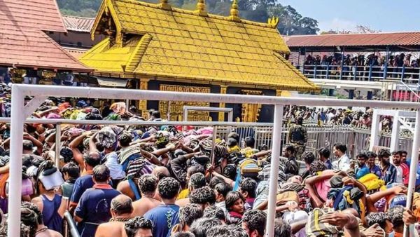 சரண கோஷத்தால் அதிர்ந்த சபரிமலை.. விடை கொடுக்கிறார் ஐயப்ப சாமி! பக்தர்களுக்கு முக்கிய அறிவிப்பு!