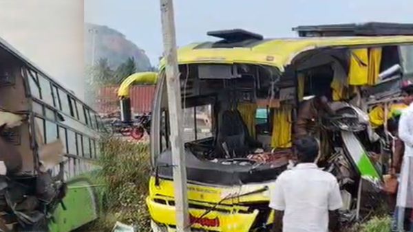 மதுரை தேசிய நெடுஞ்சாலையில் கோர விபத்து.. நெல்லை சென்ற ஆம்னி பஸ்சில் துடிதுடித்த பயணிகள்.. 3 பேர் பலி