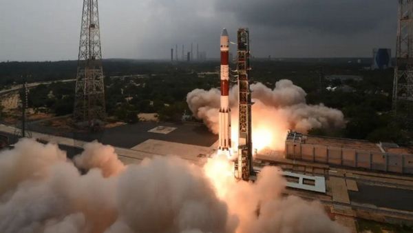 16 செயற்கைக்கோள்களை விண்ணில் ஏவும் முயற்சி தோல்வி.. இஸ்ரோவுக்கு இரண்டாவது பின்னடைவு