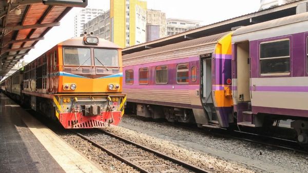 அங்க பாதி.. இங்க மீதி! இந்தியாவில் 2 மாநிலங்களுக்கு நடுவே அமைந்துள்ள ஒரே ரயில் நிலையம் எது தெரியுமா?