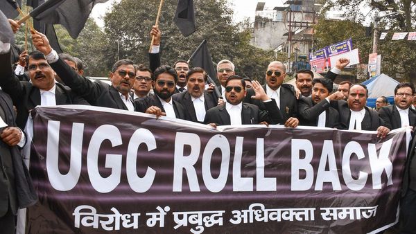 பிற்படுத்தப்பட்ட ஜாதியினர், தலித்துகளுக்கு கிடைக்க வேண்டிய.. அடிப்படை நீதிக்கு கூட இத்தனை போராட்டமா?