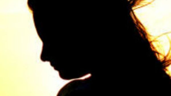 இமைக்கும் நேரத்தில் பெண்ணின் கழுத்தை கவ்விய சிறுத்தை.. அங்கே தான் அதிசயம்.. அந்த மிராக்கிள் தெரியுமா